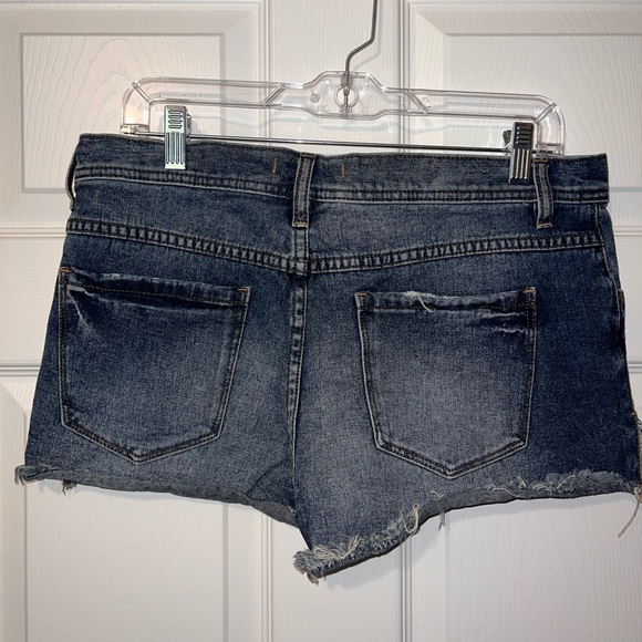 Free People shorts size 28 - Picture 4 of 5